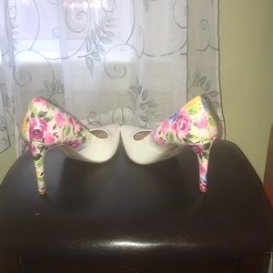 Christian Siriano :: Floral Pump :: Sz 11